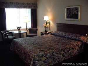 Tarzana Hotel